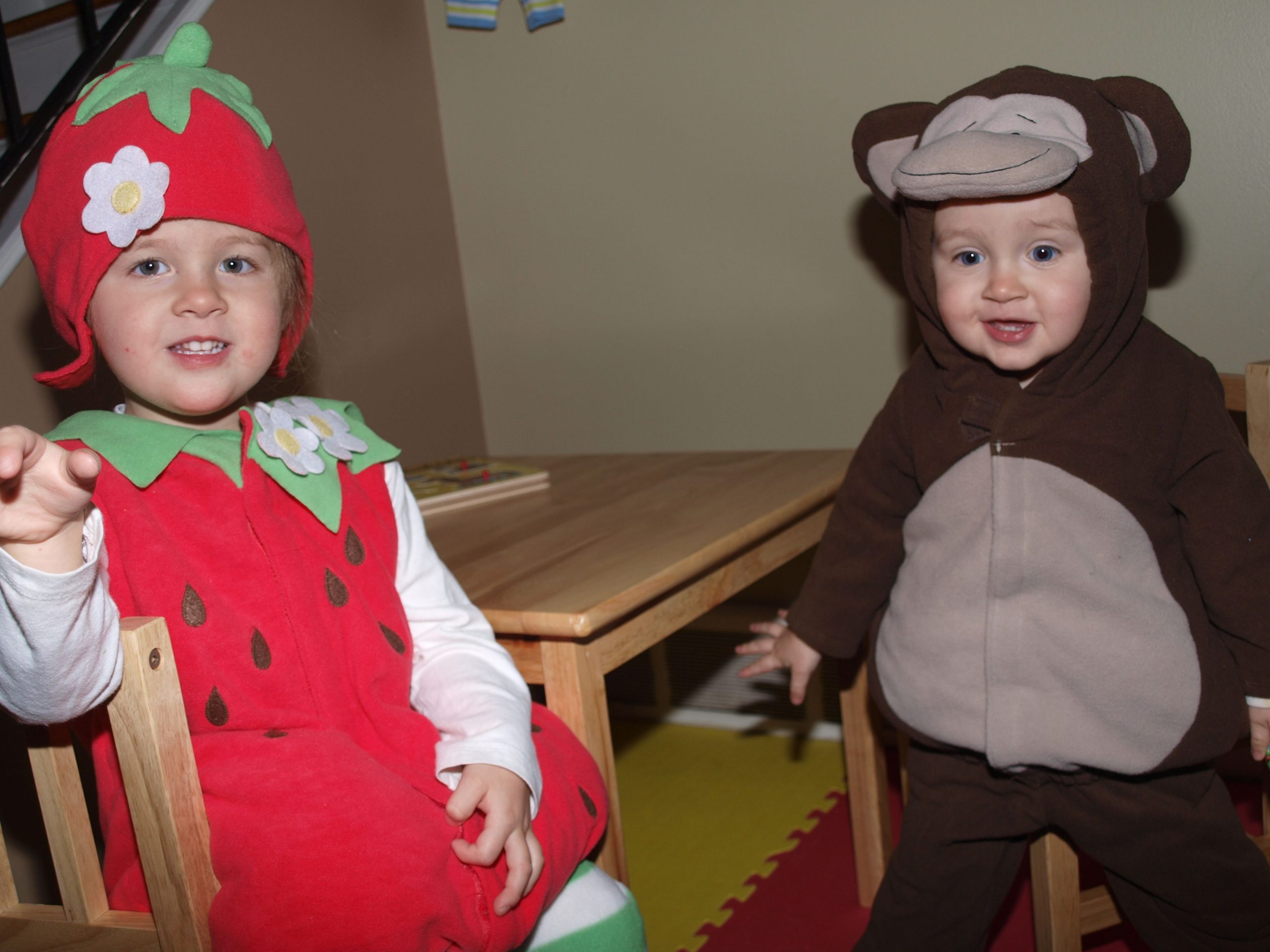Cute kids in halloween costumers 5